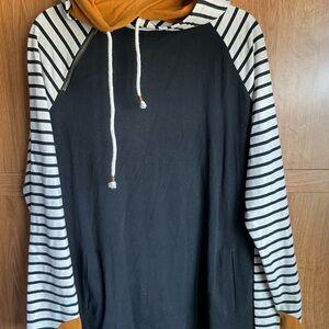 Ampersand Ave double hood